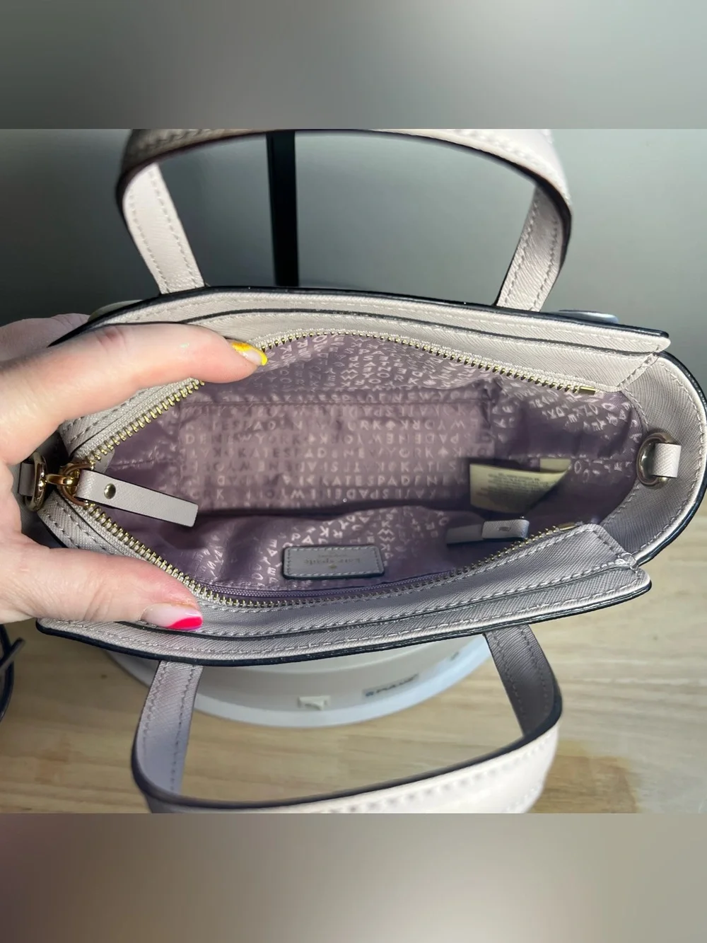 the Kate Spade New York Hop to It Bunny Rabbit Mini Hayden Crossbody Like New - Picture 7 of 7